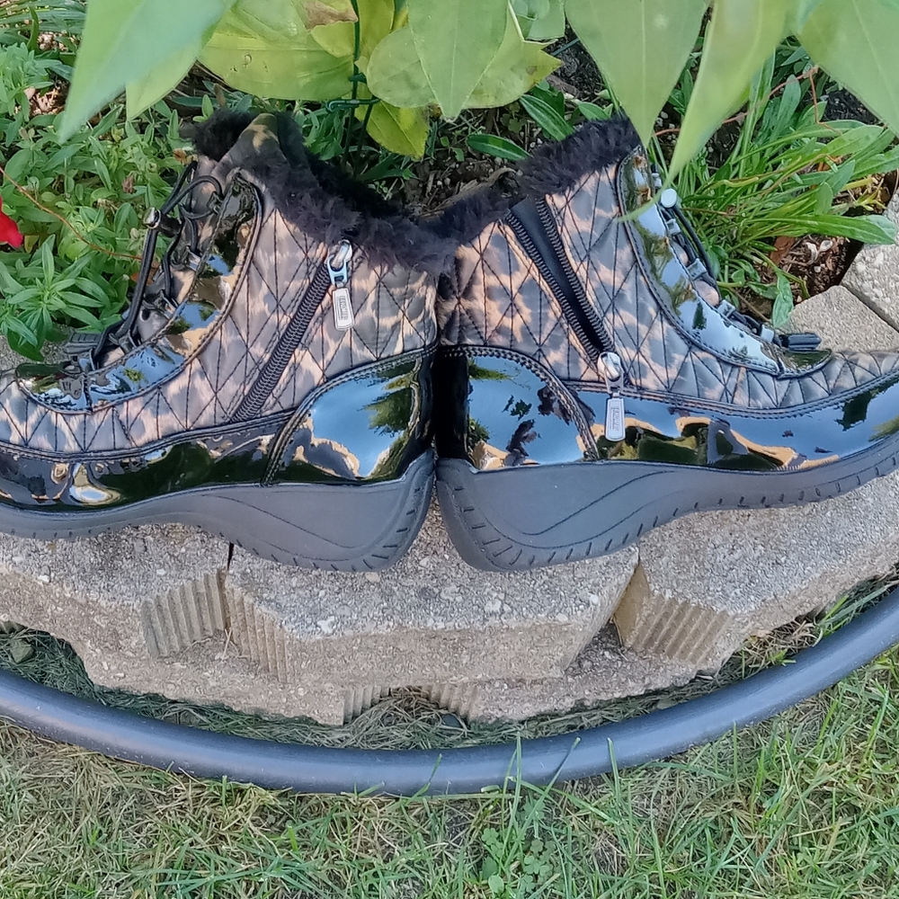 NIB Khombu Waterproof Winter Ankle Snow Boots, Leopard, 8 - Picture 7 of 9